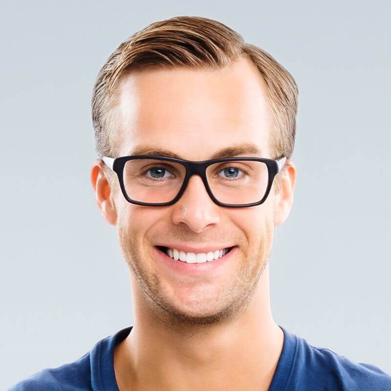 Man wearing eyeglasses